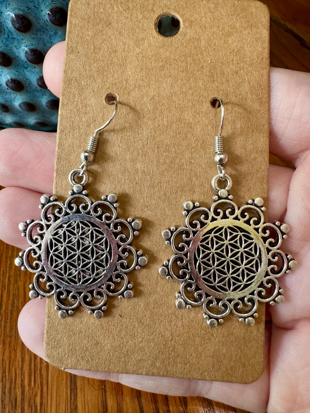 Silver Floral Mandala Drop Earrings 🧁